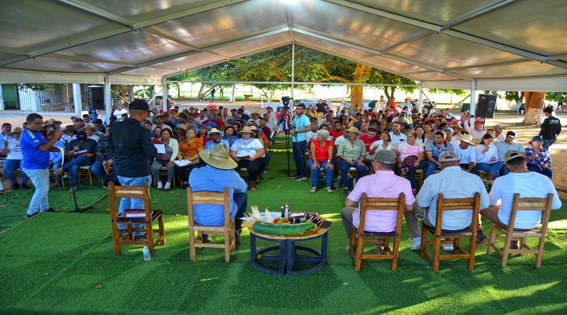 Gobernador de Guárico se reúne con más de 200 campesinos